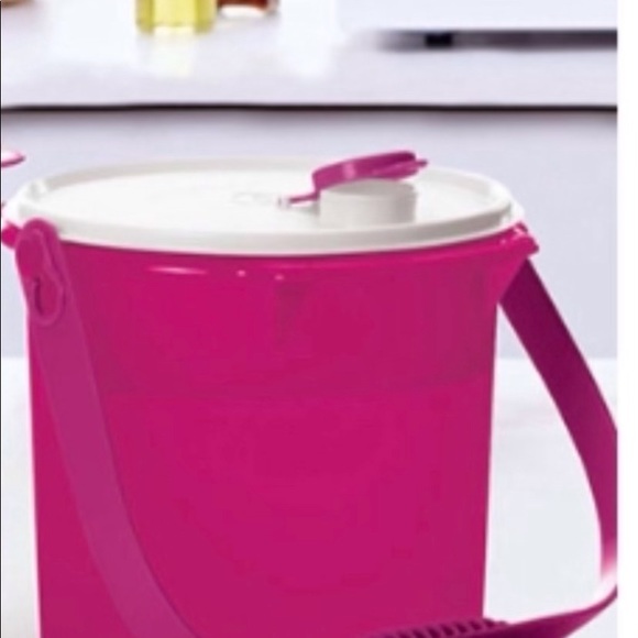 Tupperware Bucket Easy Go 5 Liter - Picture 3 of 5